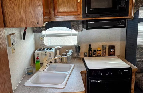 San Juanico House | Tremendous Camper/RV in San Juanico, Mexico