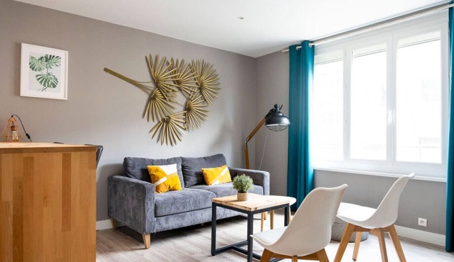 2-bedroom apartment, harbor district