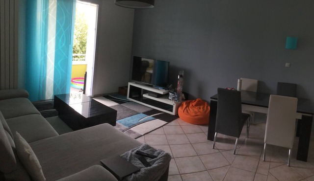 Charming T4 in a quiet location near the town center, ideal for long stays