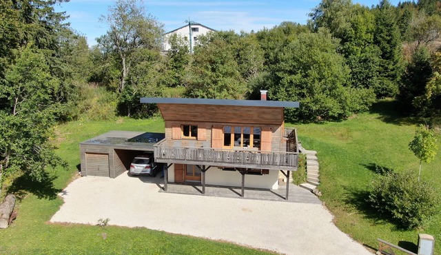 Cosy and comfortable 4-star chalet in a peaceful natural setting