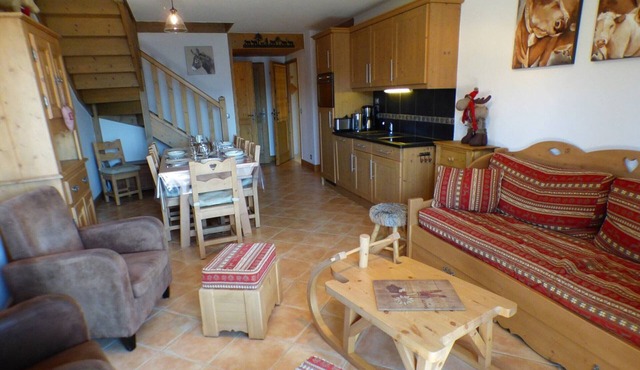 Duplex 4-room with indoor pool, parking, 8 people, near Les Saisies