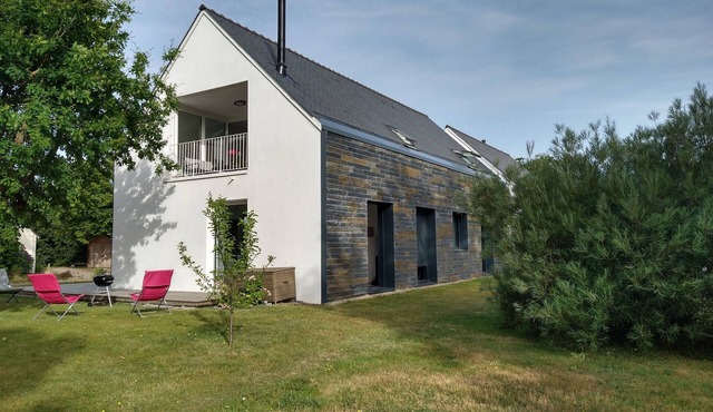 Large Seaside House with Private Terrace and Garden