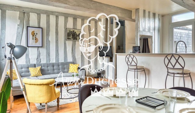 Le Auguste, charmant duplex avec terrasse.