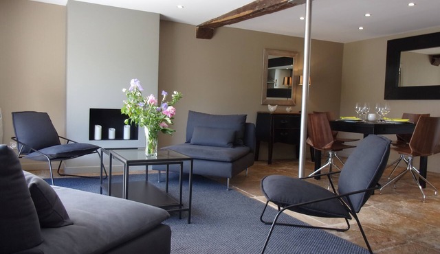 LE CLOS hide and quiet house with garden -