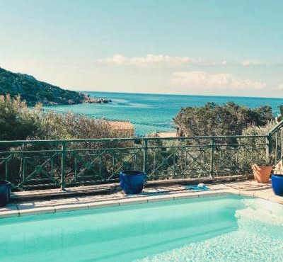 Private pool villa Beach 50 m away 10 guests