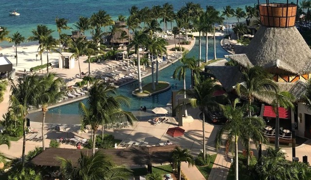 Spend New Year's In Cancun at this Fully Booked Resort!