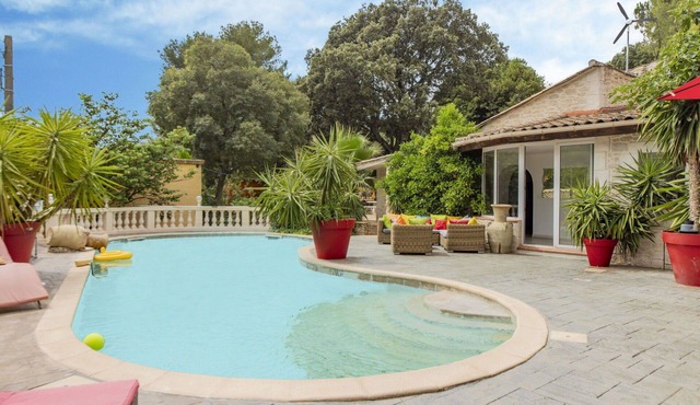 Stunning private villa with private pool, WIFI, A/C, hot tub, TV, terrace and pets allowed