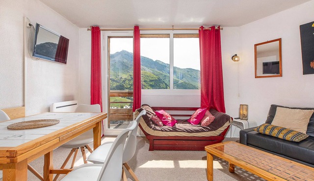 Sunny 4-room duplex in Avoriaz for 6