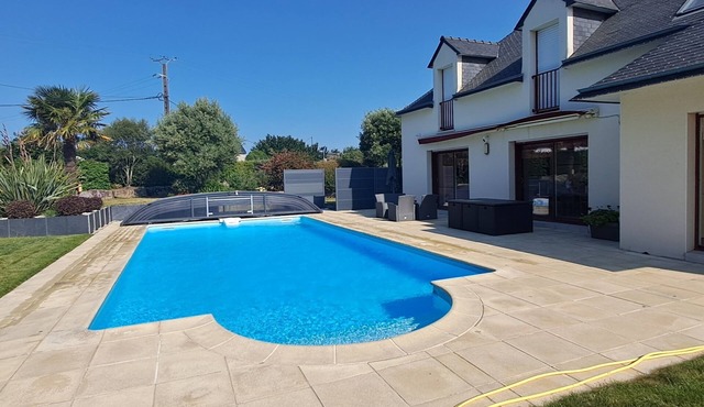 VILLA WITH HEATED POOL IN SARZEAU ON THE RHUYS PENINSULA
