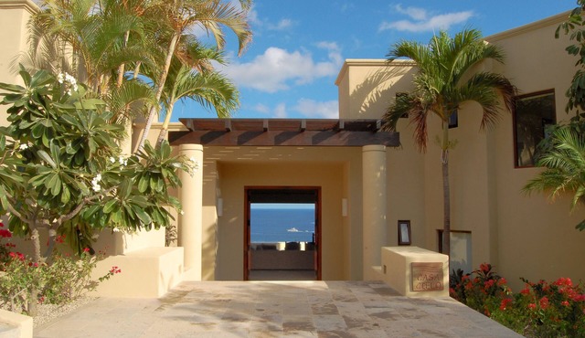 Walking Distance To One&Only Palmilla Hotel