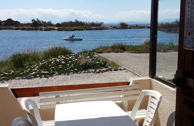 Charming Lodge for 4, Aircon, Parking, Lake View