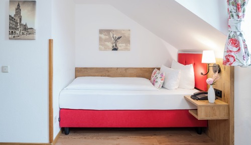 Classic Room (Small)